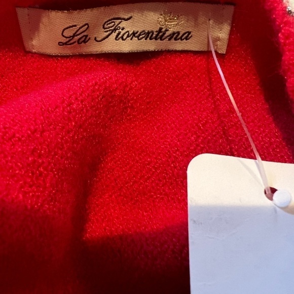 La fiorenta Red Knit Poncho Elegant Embellishments V Neck Lightweight One Size - Picture 10 of 11